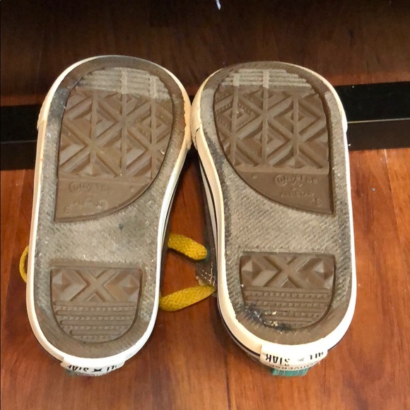 Used great condition toddler Converse shoes - Picture 5 of 5